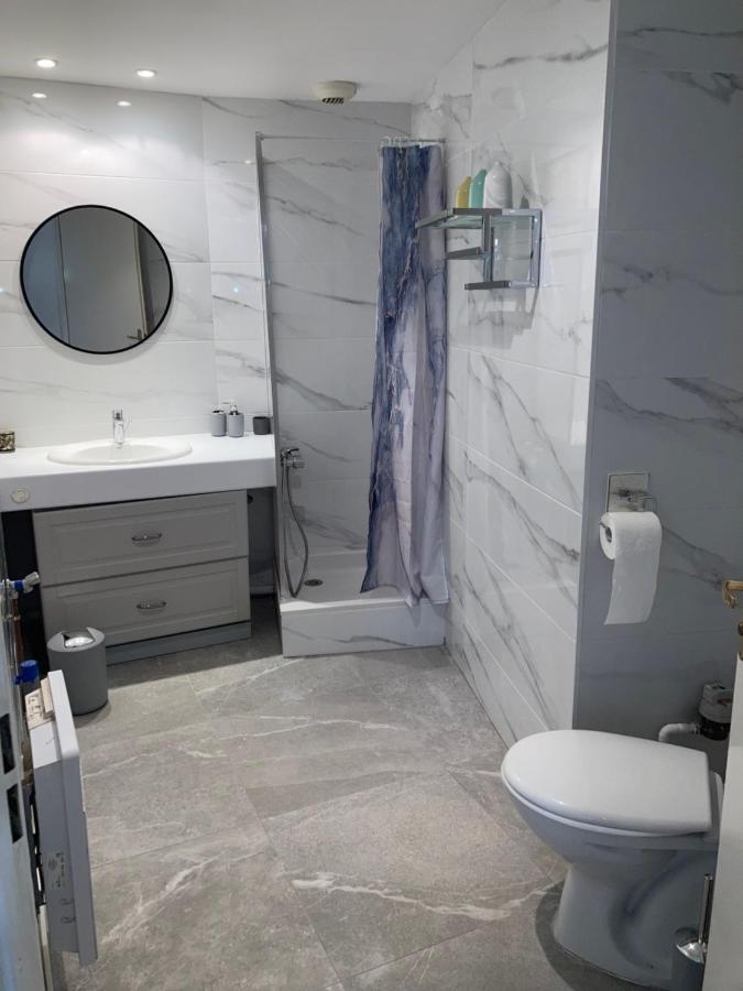 Apparement Chaleureux Avec Balcon Appartamento Marsiglia Esterno foto