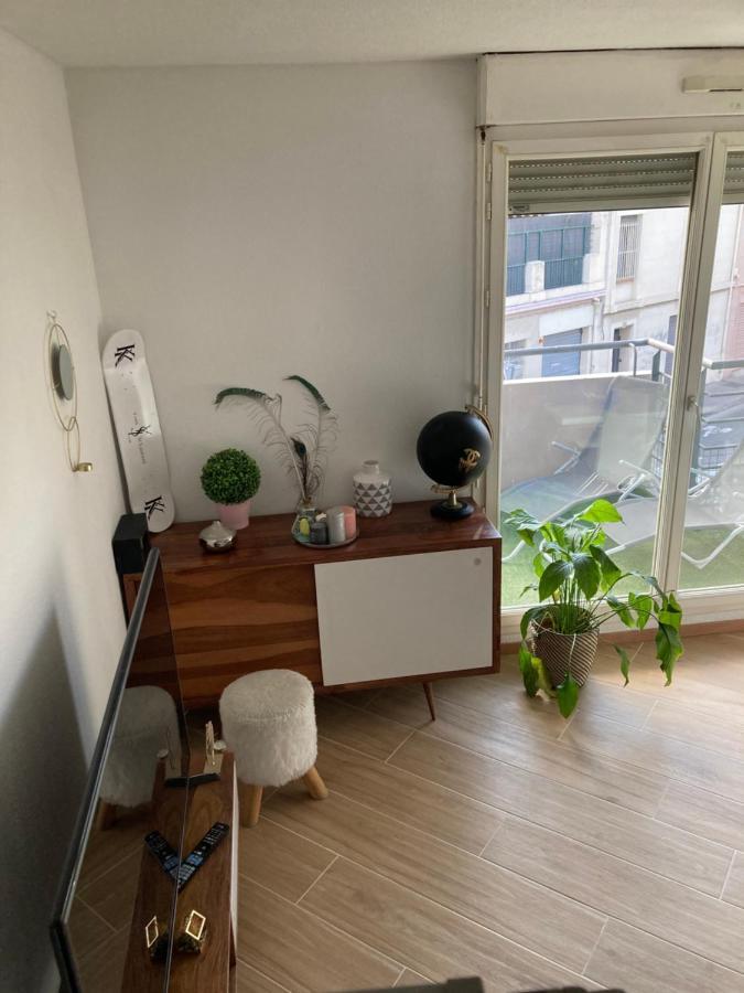 Apparement Chaleureux Avec Balcon Appartamento Marsiglia Esterno foto
